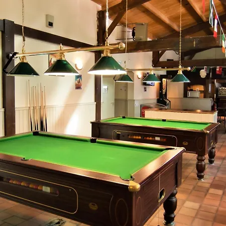 A Avec Piscine Partagee Holiday home